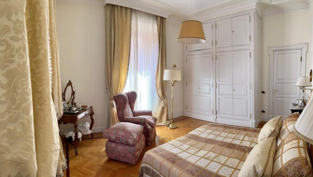 Roman Holidays Boutique Екстериор снимка